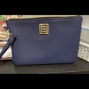 Liz  wristlet